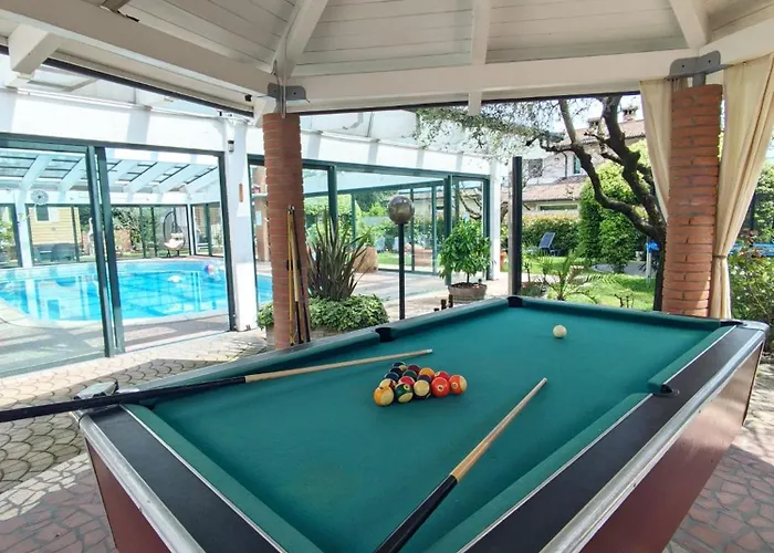 Castelnuovo * Castelnuovo del Garda